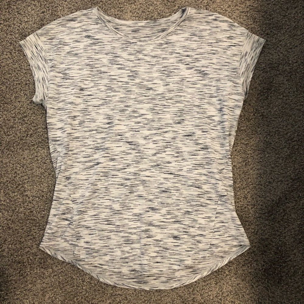 Lululemon top